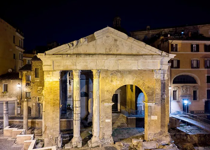 The Rent - Three-room With View Of The Portico D'ottavia * Roma